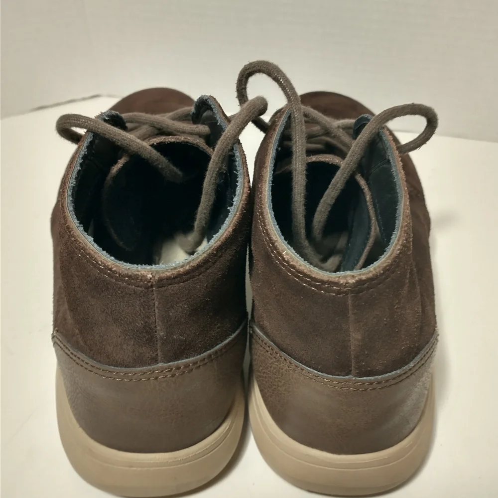 CROCS‎ Men's Dark Brown Kinsale Chukka Suede Boots, Size 10, Dapper